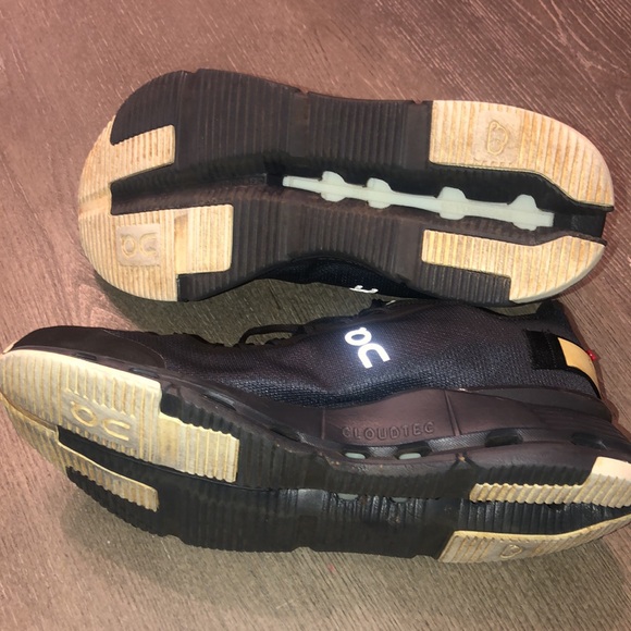 On Running Cloudnova form men’s size 8.5 black/cream - Picture 5 of 7